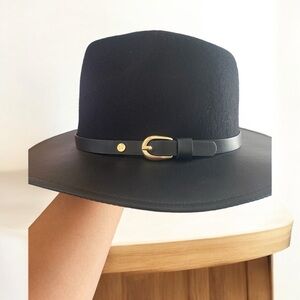 Steve Madden Tre Chic Hat-